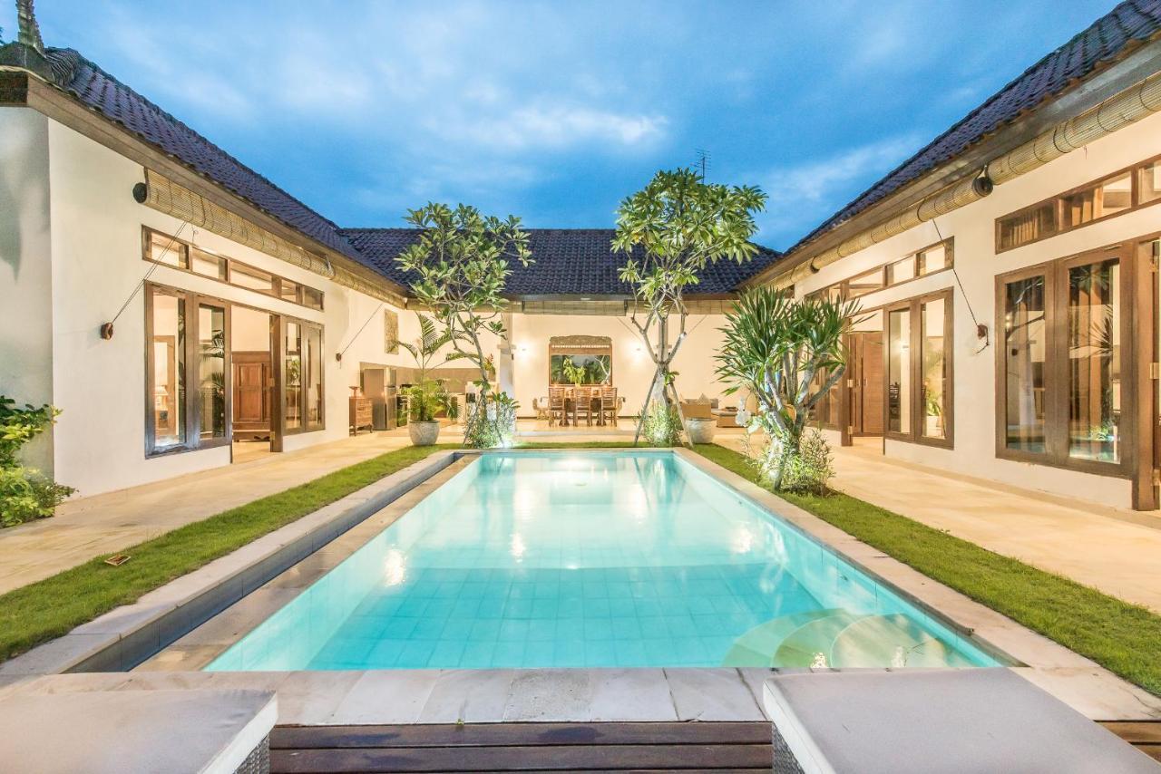 Villa Raju *
